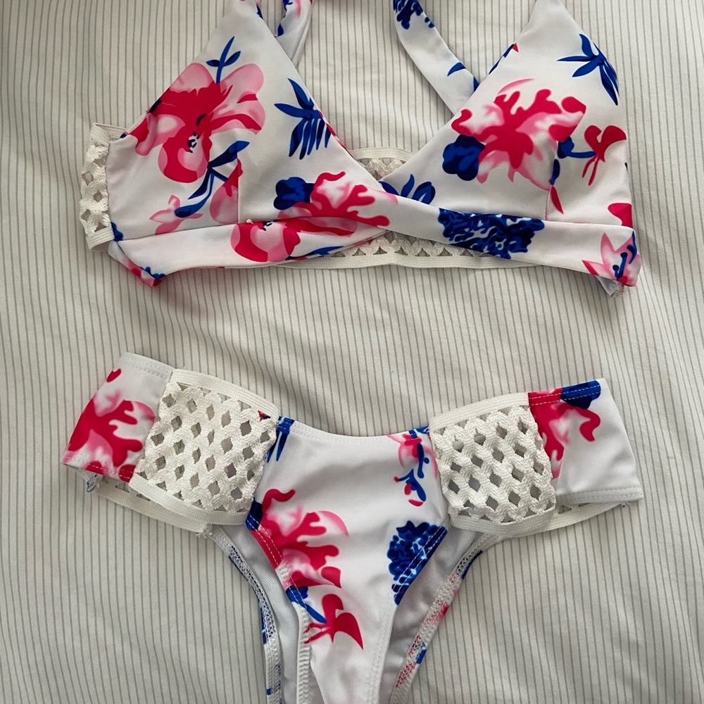 Trendy bikini